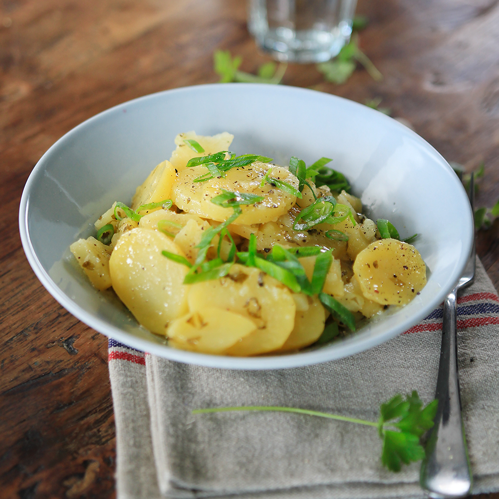 https://www.fissler.com/content/dam/fisslerinternational/united-states/content/journal/recipes/potato-salad.jpg